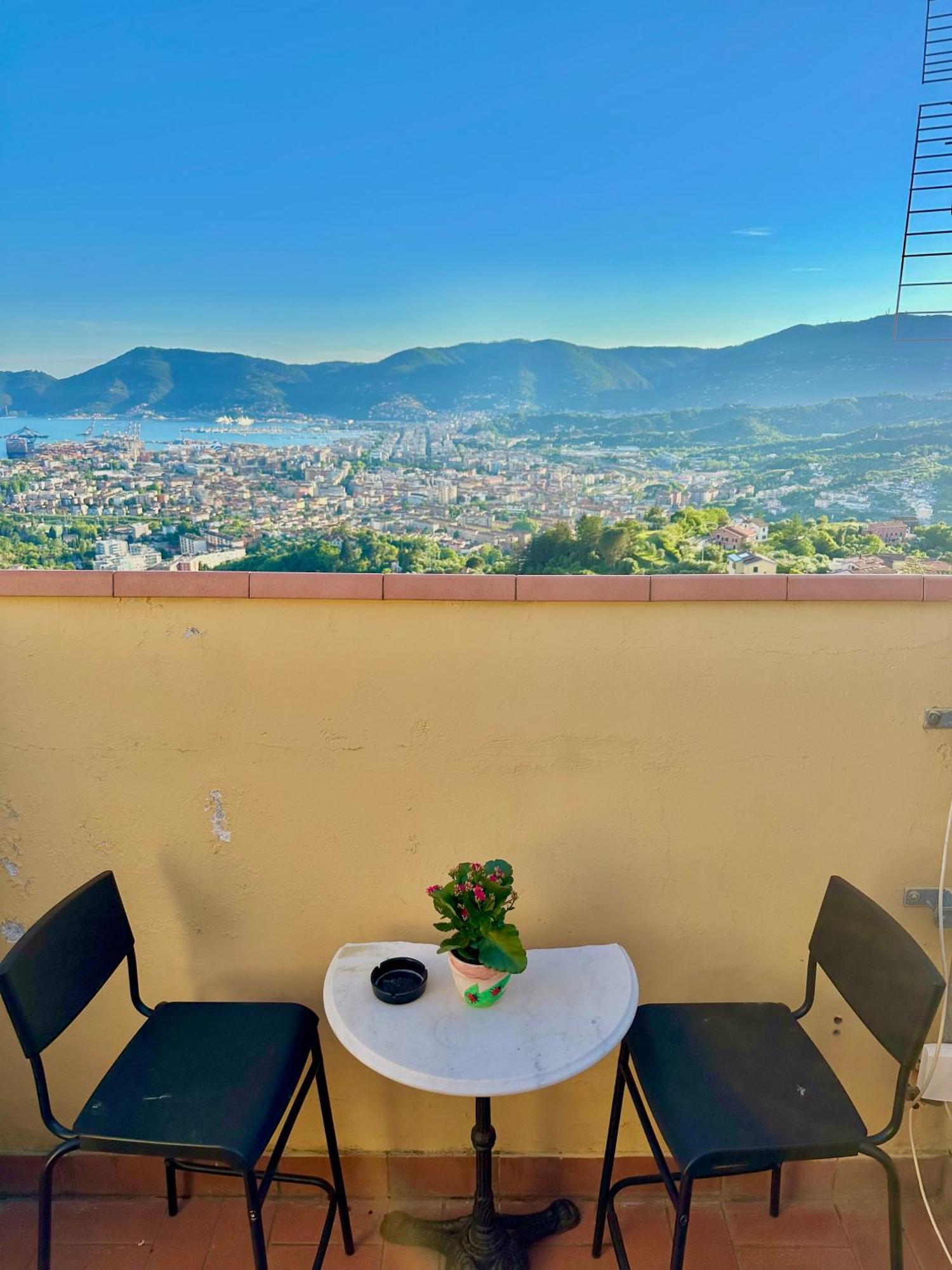 Appartement La Spezia Vezzano 5 Terre - Il Ciliegio à Vezzano Ligure Extérieur photo